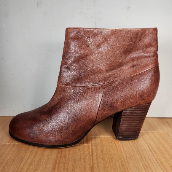 Cole Haan Shoes - Cole Haan Nike Air Collab Boots Women's 9 Brown Leather Stacked Heel Side Zipper